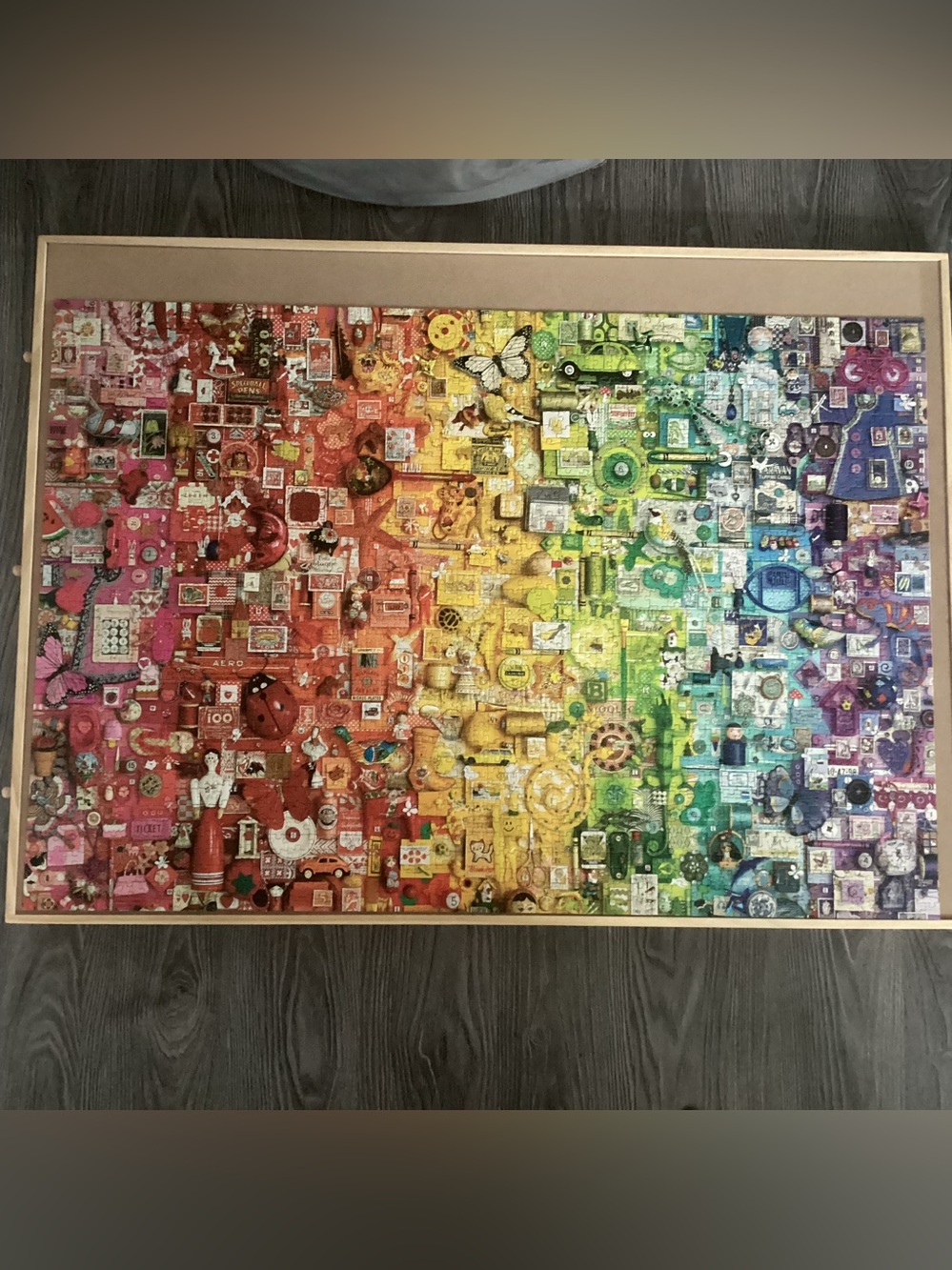 2000pc Puzzle - Picture 3 of 3